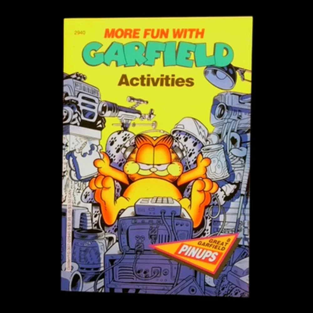 More Fun with Garfield Activities Book 1989 Golden Books Pinups Puzzles